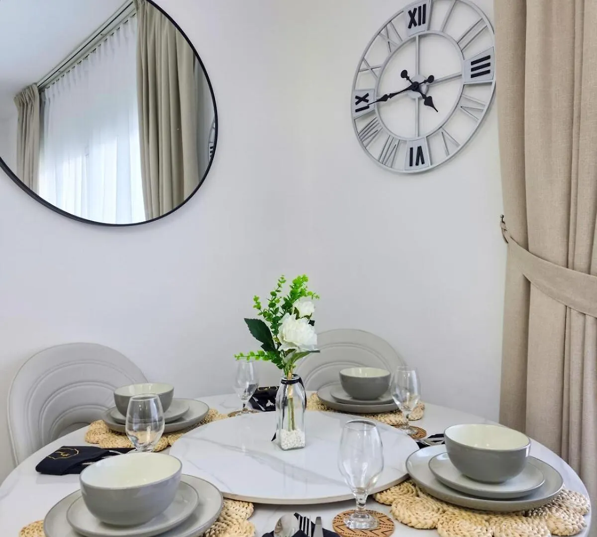 Modern Escape 1Br Home In Al Reef Downtown Abou Dabi Appartement